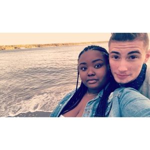 Meet your Posher, Dakota